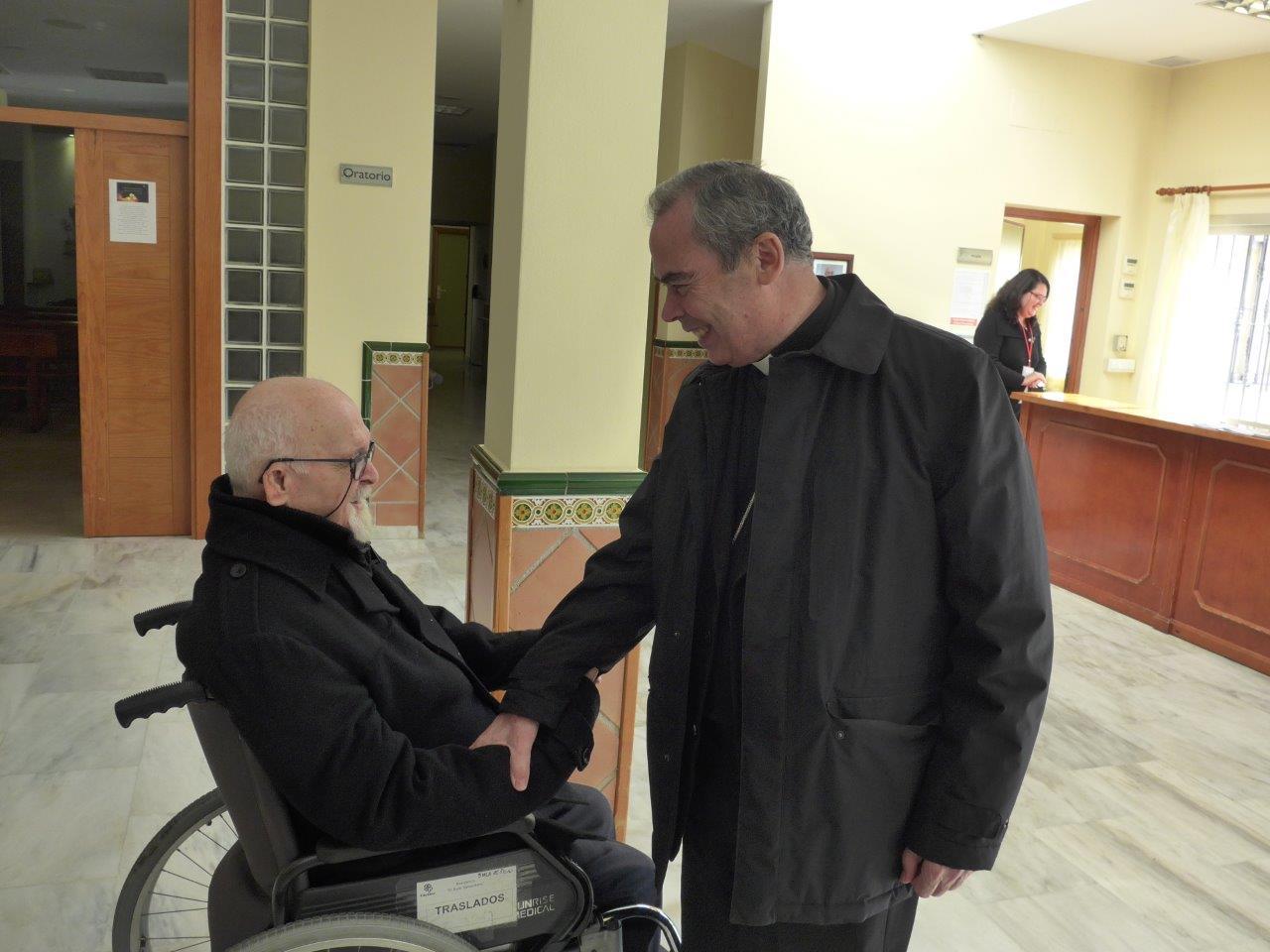 Visita del Sr. Obispo al Centro Gerontológico Buen Samaritano 