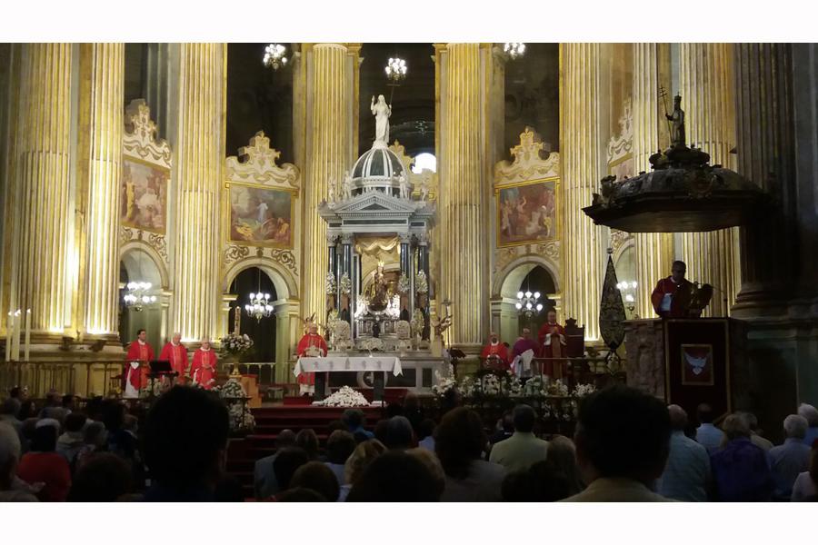 Celebración de Pentecostés en la Catedral de Málaga   · Autor: A. MEDINA