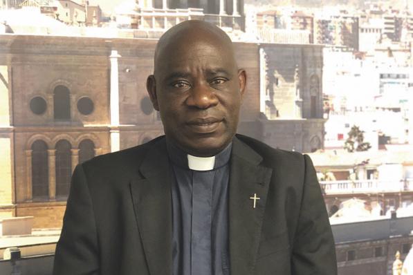 Willy Milayi: «Nuestros móviles están manchados con sangre de niños» ·  PÁGINA DE INICIO · Diócesis de Málaga : Portal de la Iglesia Católica de  Málaga