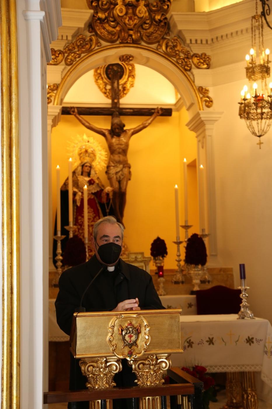 D. Jesús Catalá durante la Visita Pastoral a la parroquia de Santa María de la Amargura // N. CARO 