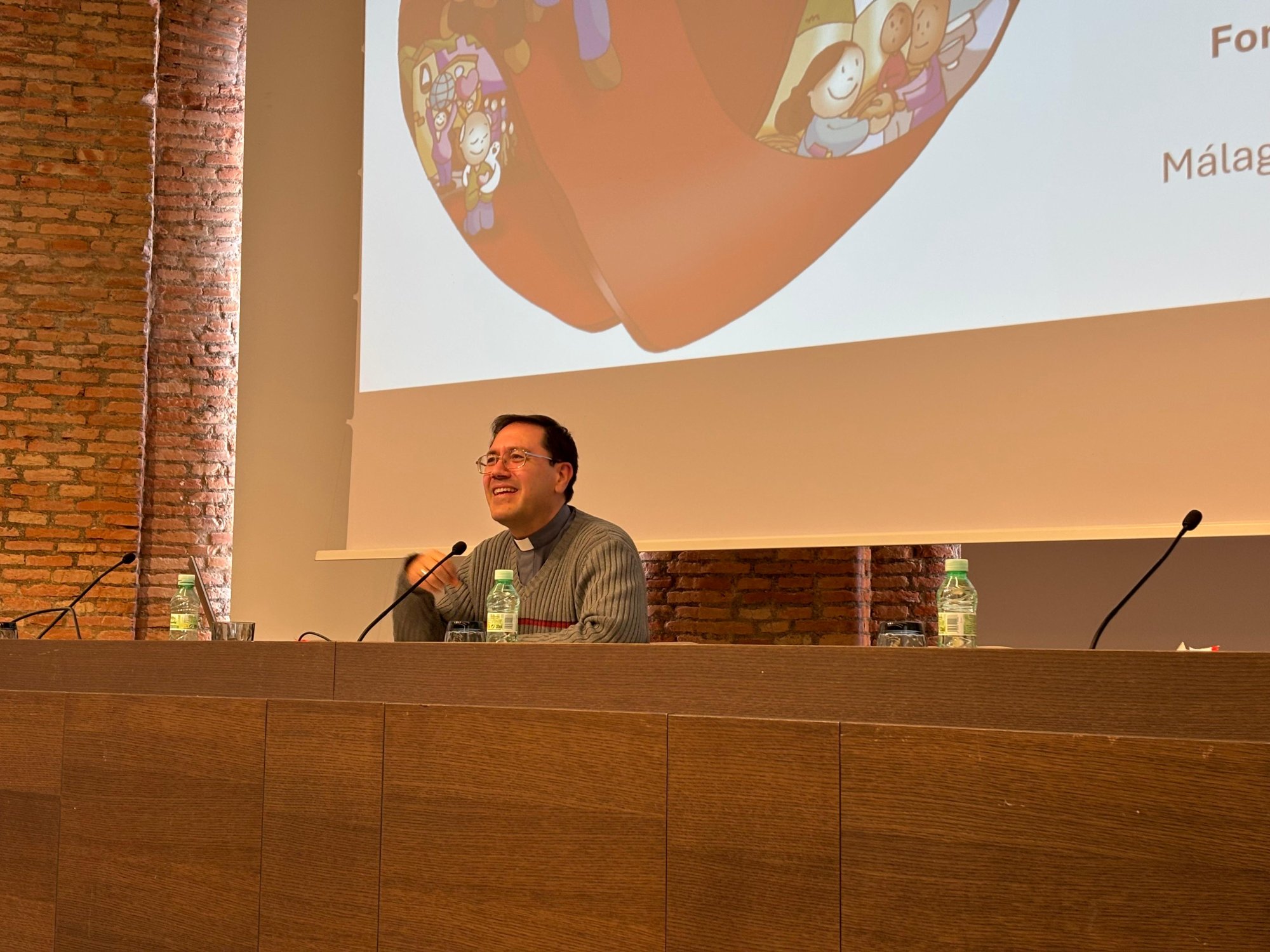 Francisco Castro desgranó "Gaudium et spes" en la segunda jornada de formación del clero