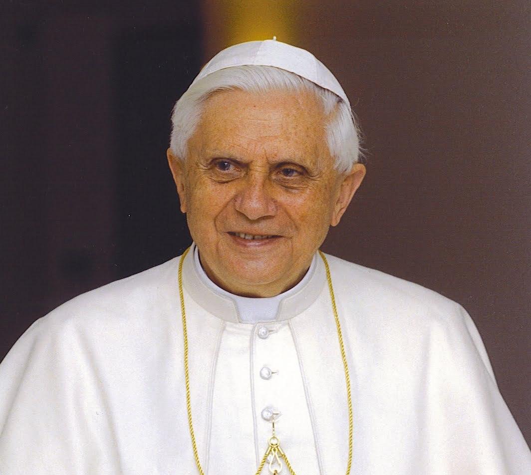 Benedicto XVI al Reichstag de Berlín