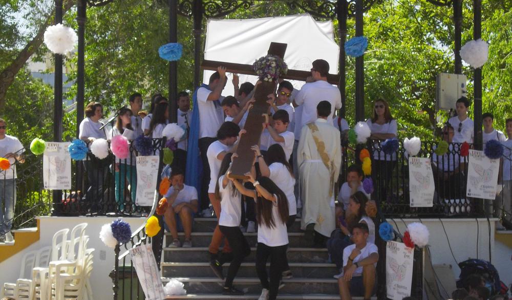 5 abuelos entregarán la Cruz Peregrina de la JMJ a 5 jóvenes