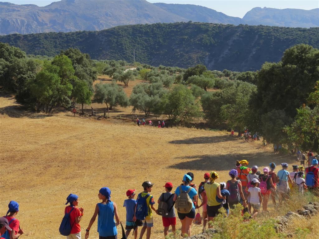Una jornada divertida de senderismo