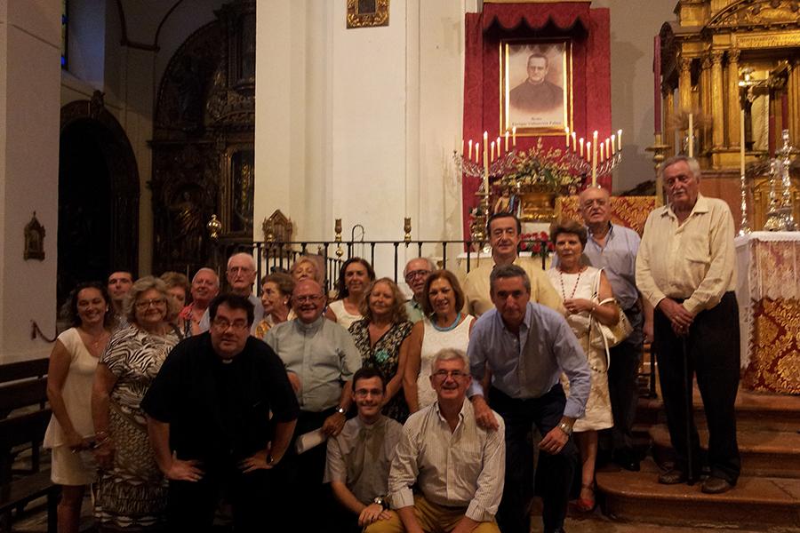 Familia y devotos del beato Vidaurreta