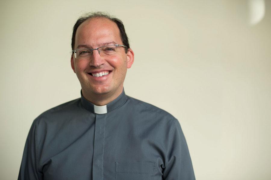 Encuentro digital con el vicario Guillermo Tejero