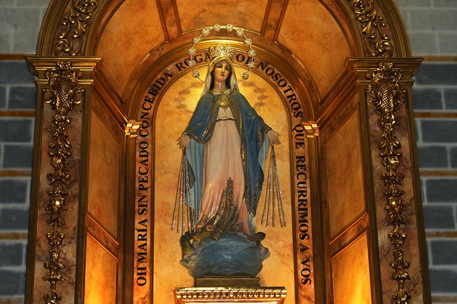 La parroquia Virgen Milagrosa de Málaga celebra el triduo a su titular