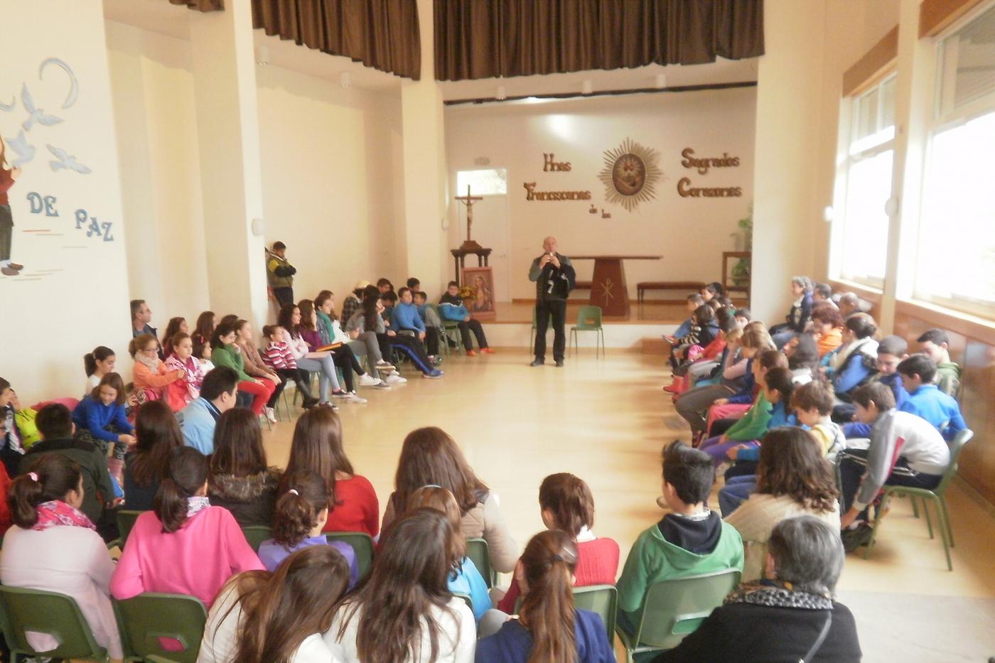 Jóvenes de Álora se preparan para recibir al Señor