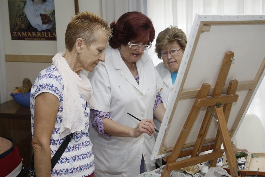 Participantes en los distintos talleres del centro