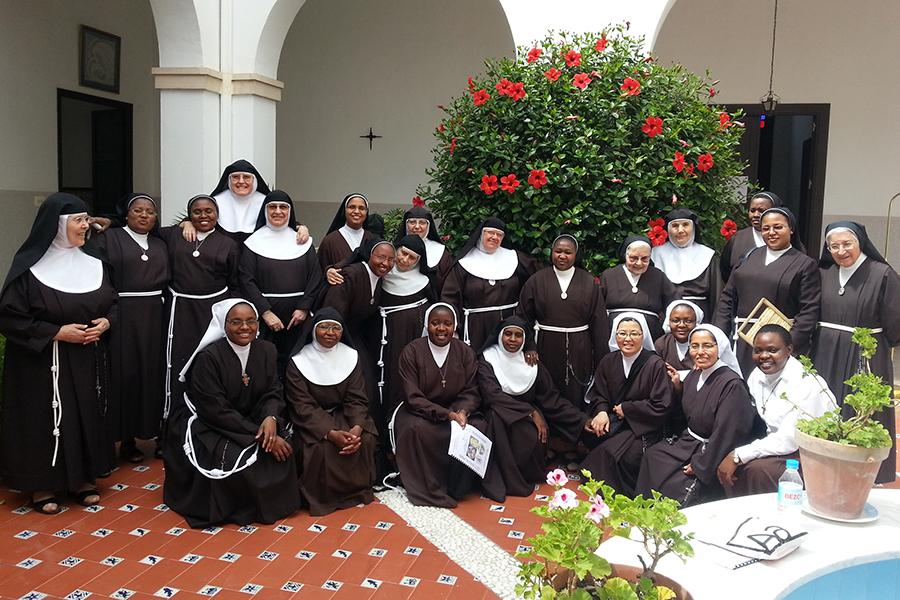 Clarisas de Málaga se encuentran en Capuchinos
