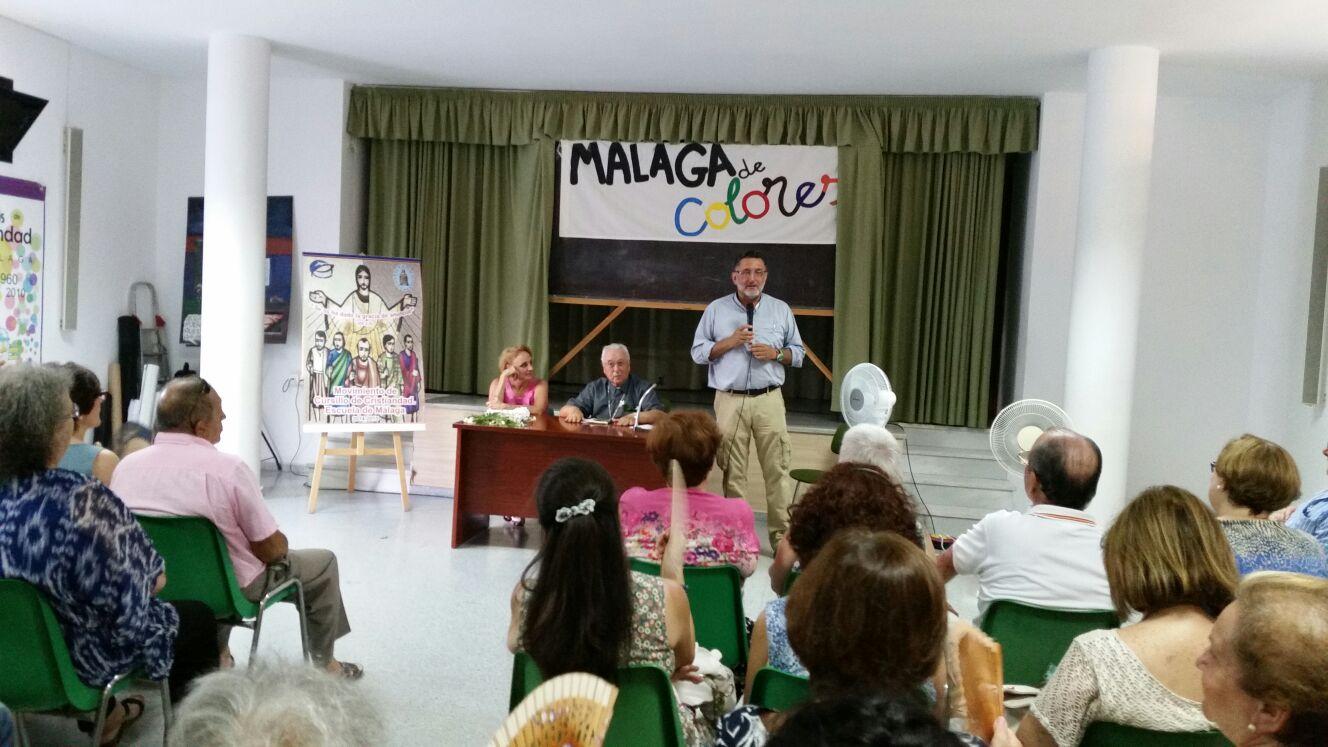 Momento de presentación de la conferencia