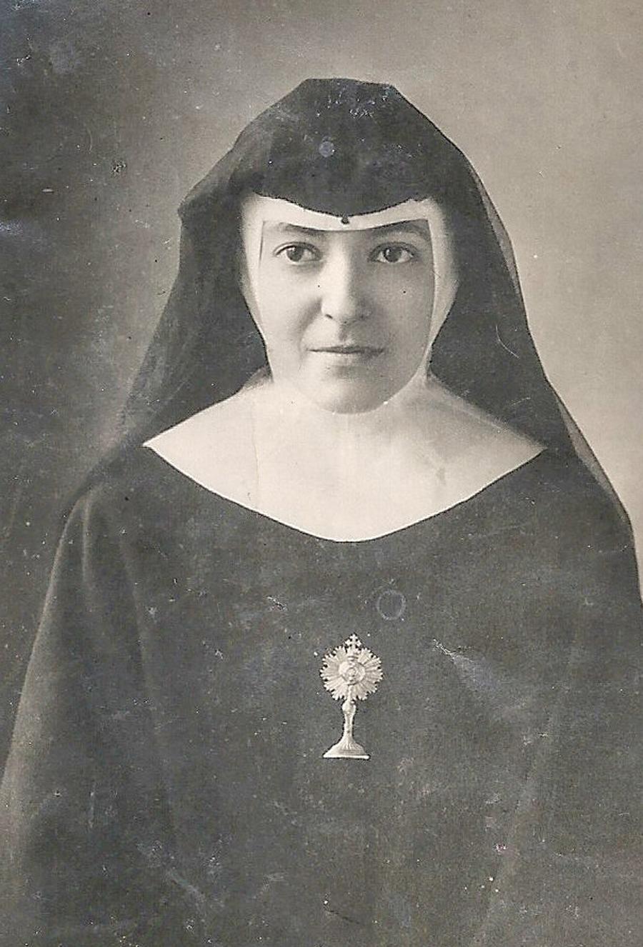 Victoria de la Cruz a su llegada a Japón