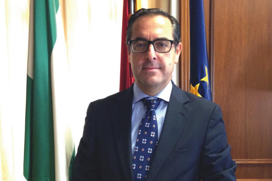 Miguel Briones: «La Iglesia Católica es un referente para la clase política»