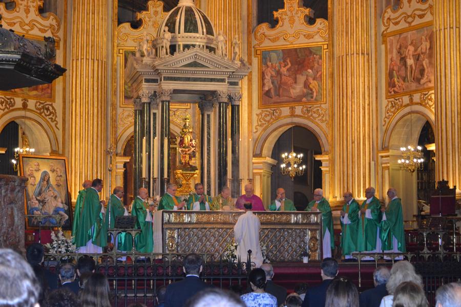 La familia marista de Málaga recuerda a sus mártires en la Catedral