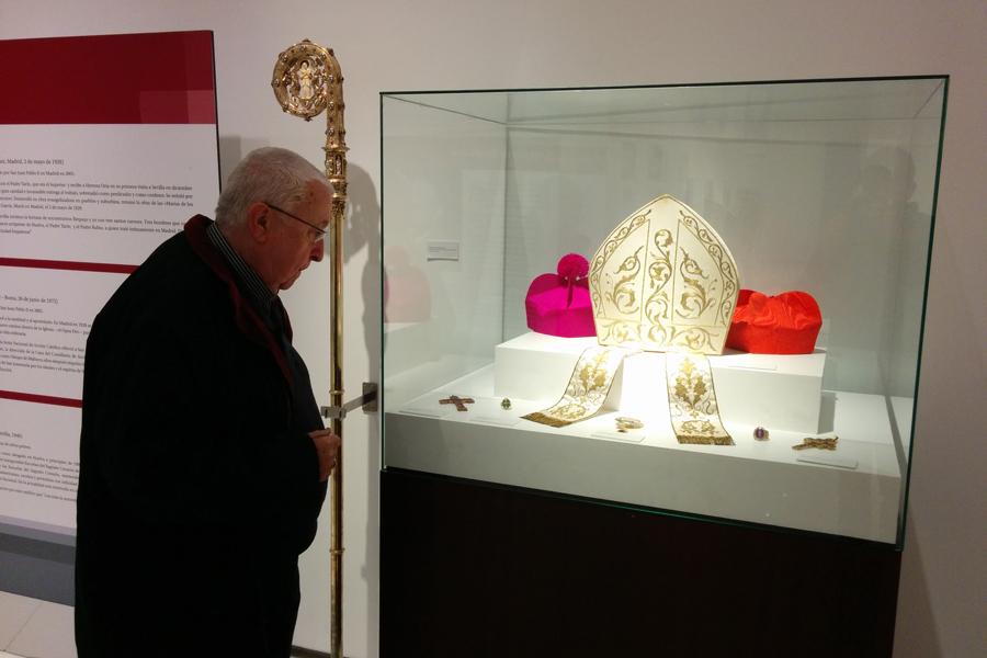 Herrera Oria y el pregonero de Semana Santa