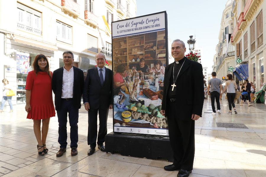 Exposición en calle Larios