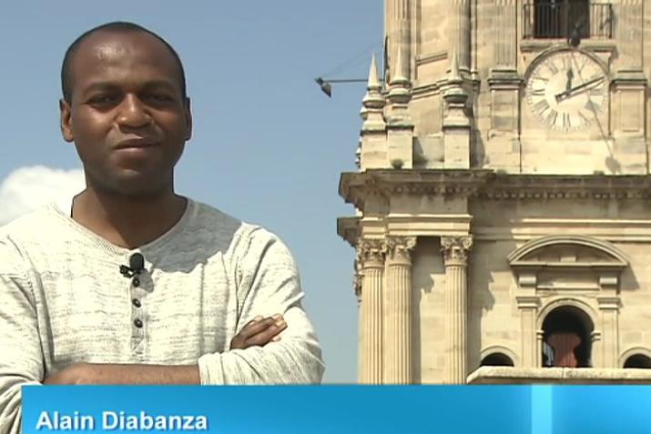 Alain Diabanza, refugiado, da su testimonio en La 2