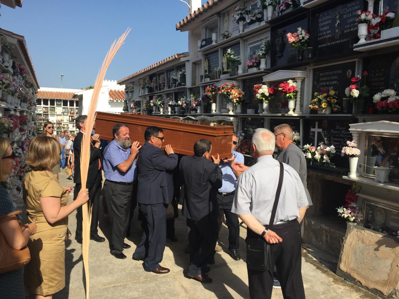 Sepultura de D. Francisco Acevedo, fallecido en 2016