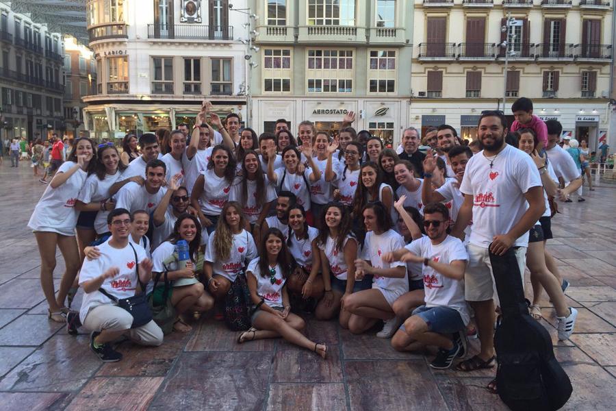 Gesto por los refugiados en el centro de Málaga