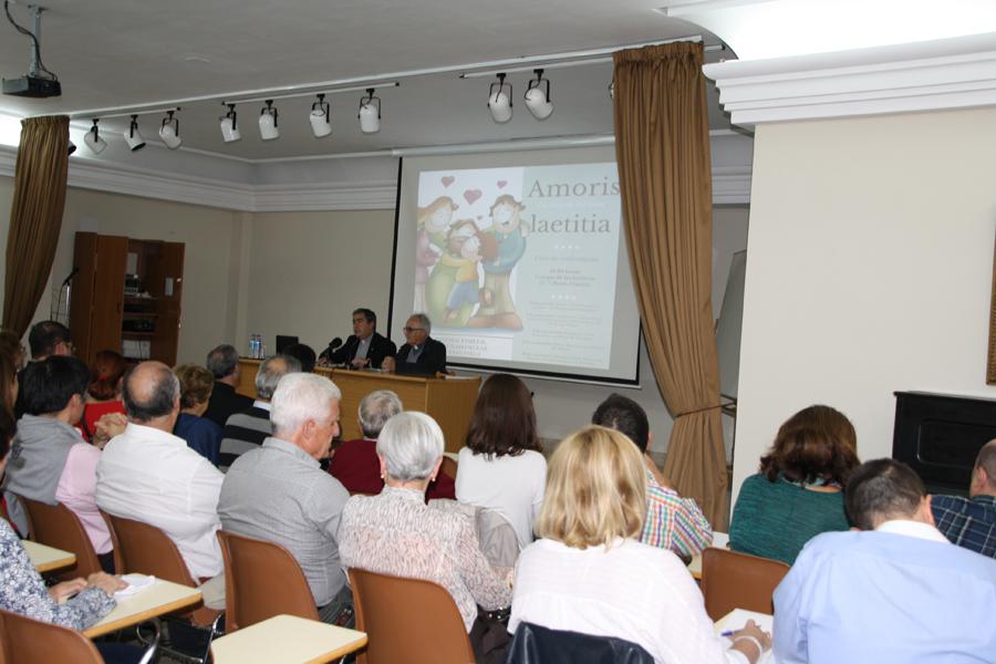 Conferencia de Javier Guerrero sobre "Amoris laetitia"
