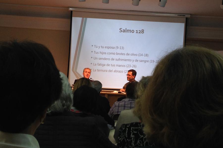 Vídeo de la conferencia de Mons. Iceta en el ciclo sobre "Amoris laetitia"