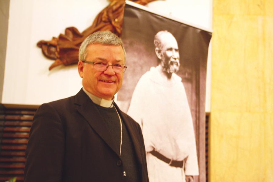 Mons. Santiago Agrelo: «Lo importante no es resolver situaciones, sino estar»