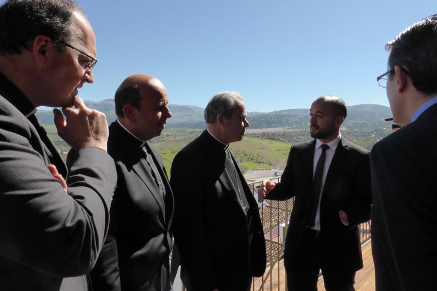 Inauguración de la visita a las cornisas de Santa María la Mayor de Ronda