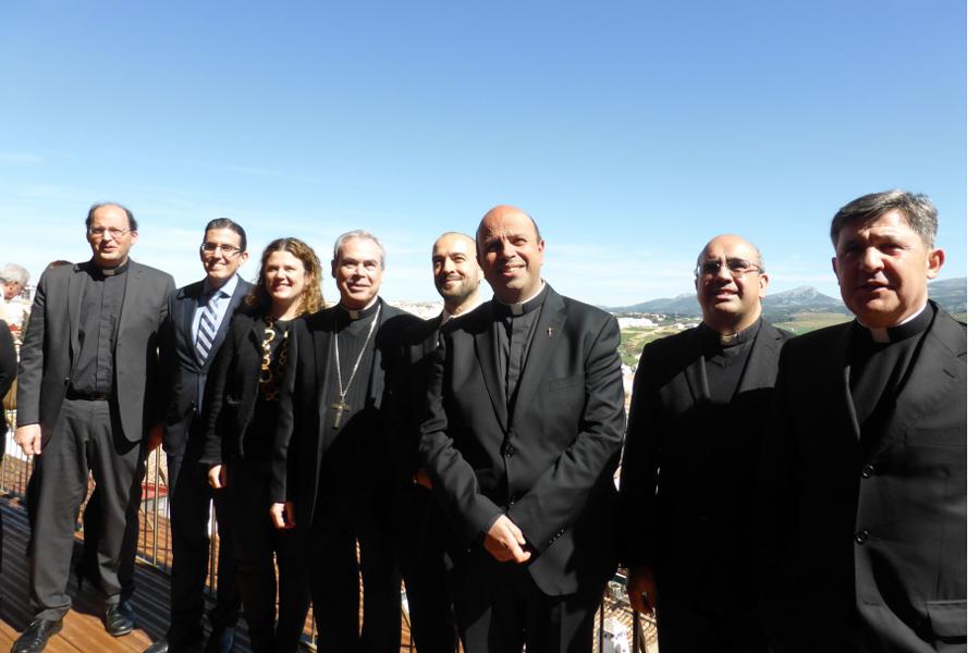 Inauguración de la visita a las cornisas de Santa María la Mayor de Ronda
