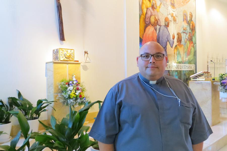 Andrés Pérez pregona la Semana Santa en Nerja