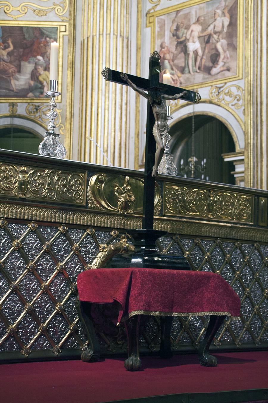 Viernes Santo en la Catedral de Málaga // M. ZAMORA