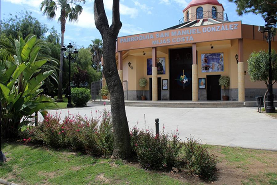 Jardines "Párroco José María Ramos Villalobos"