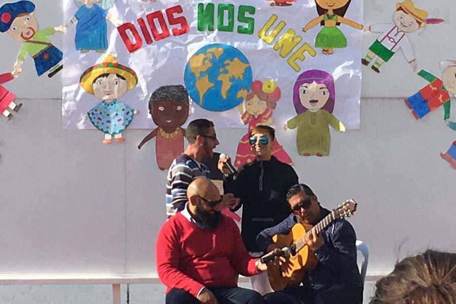 Momento de la fiesta multicultural, el año pasado