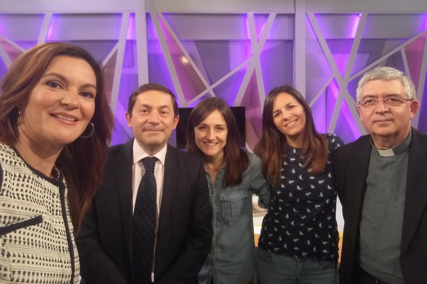 Parte del equipo participante en los especiales de 13tv, con Ana Medina, Darío Chimeno, Sandra Várez, Irene Pozo y Juan Díaz-Bernardo