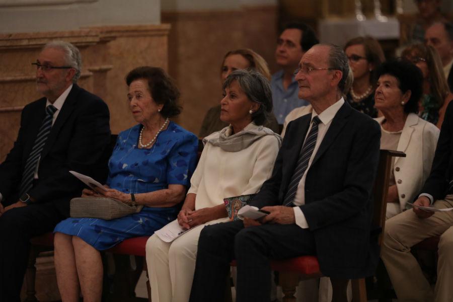 El alcalde de Málaga entre los asistentes al acto