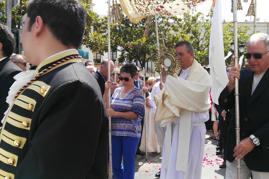 Vélez-Málaga celebra la festividad del Corpus Christi //A. REYES