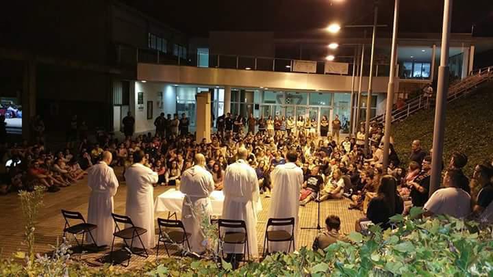 Eucaristía de los miembros de Mies durante el camino 