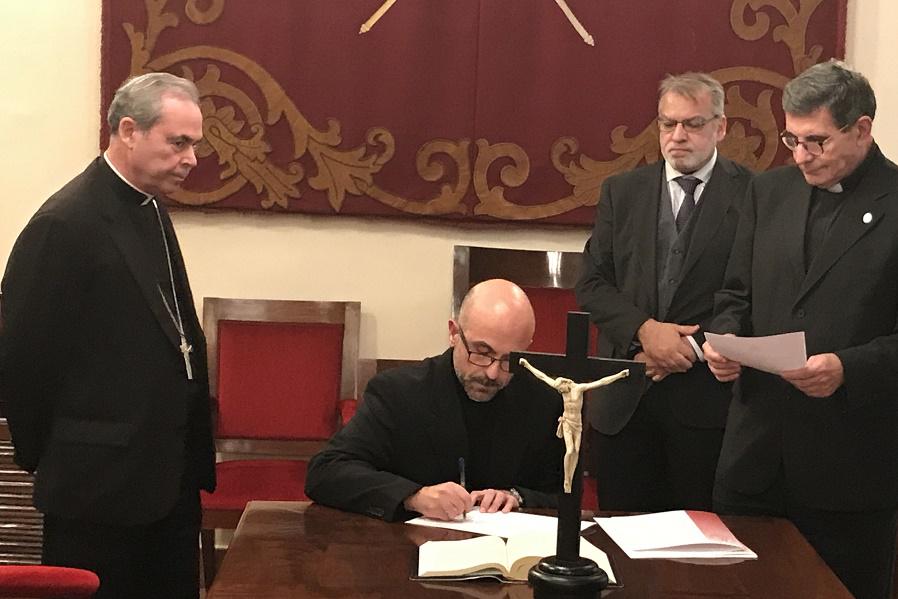 Firma de D. Antonio J. Coronado Morón como nuevo vicario general