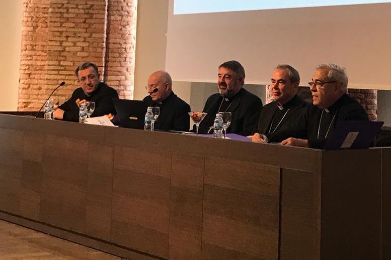 XXIII Jornadas de arciprestes y vicarios de la Provincia Eclesiástica de Granada // S. FENOSA