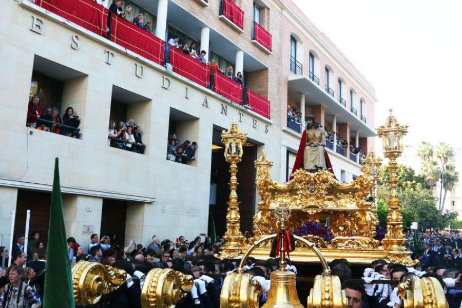 Hermandad del Santo Cristo Coronado de Espinas y NªSª de Gracia y Esperanza // ALEX ZEA