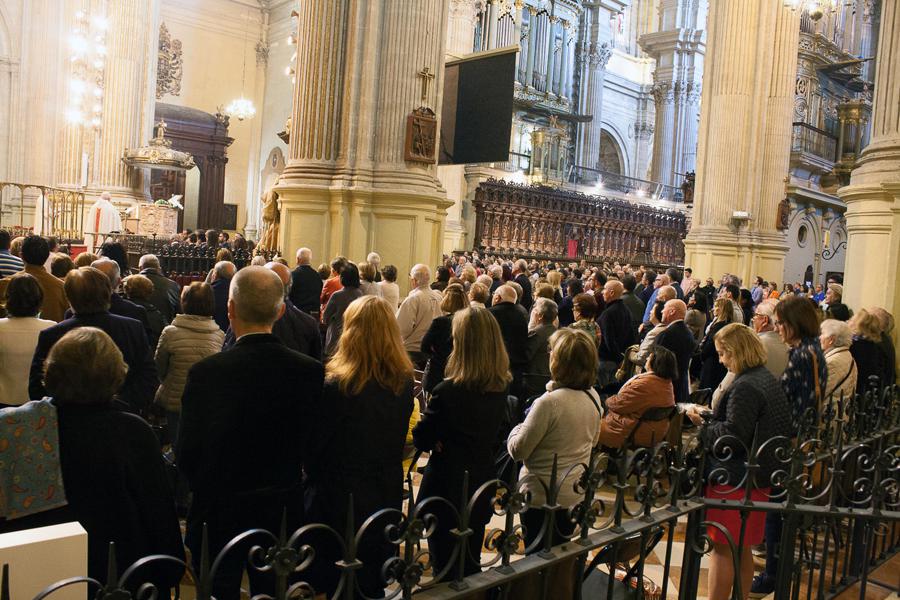 ¿Sabías que si no hay canto de entrada, un lector puede recitar la antífona que aparece en el Misal?