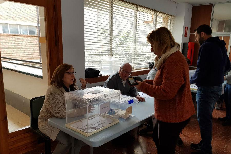 Elección de los nuevos responsables durante el encuentro // I MARTOS