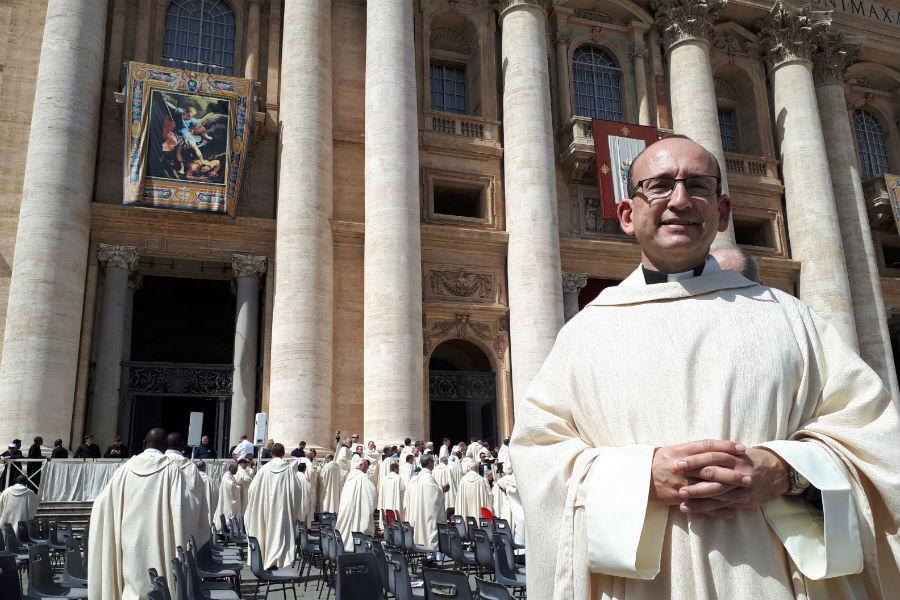 Comentario al evangelio de la Solemnidad del Corpus Christi, por Alejandro Pérez