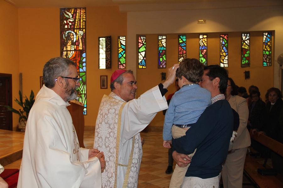 Visita Pastoral del Obispo de Málaga, Jesús Catalá, a la parroquia del Santo Ángel // A. SERRANO