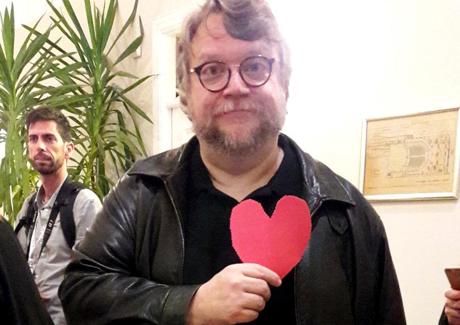 El director de cine Guillermo del Toro también apoya la campaña #MalagueñosConCorazón
