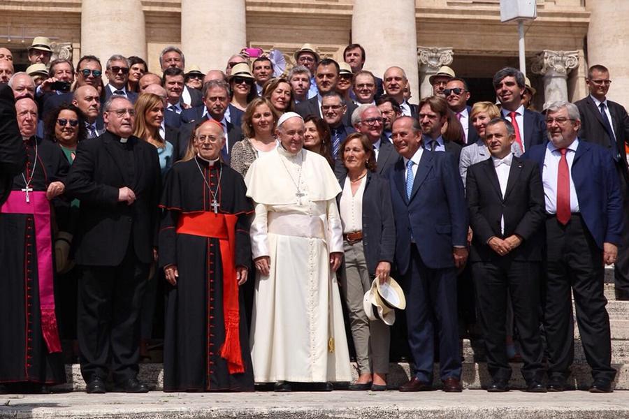 El Papa a COPE: «Construid puentes de fraternidad»