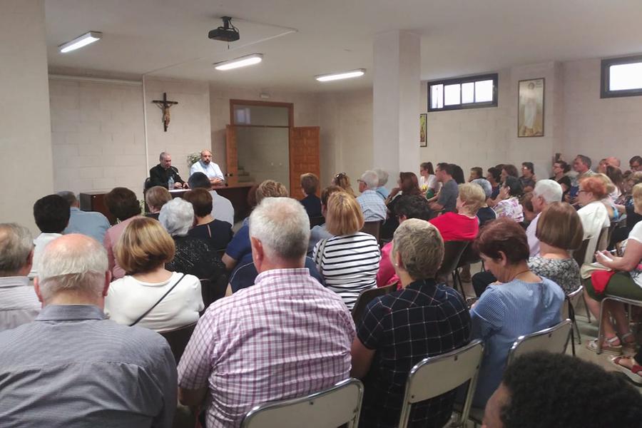 Visita Pastoral del Obispo de Málaga, Jesús Catalá, a la parroquia María Madre de Dios 