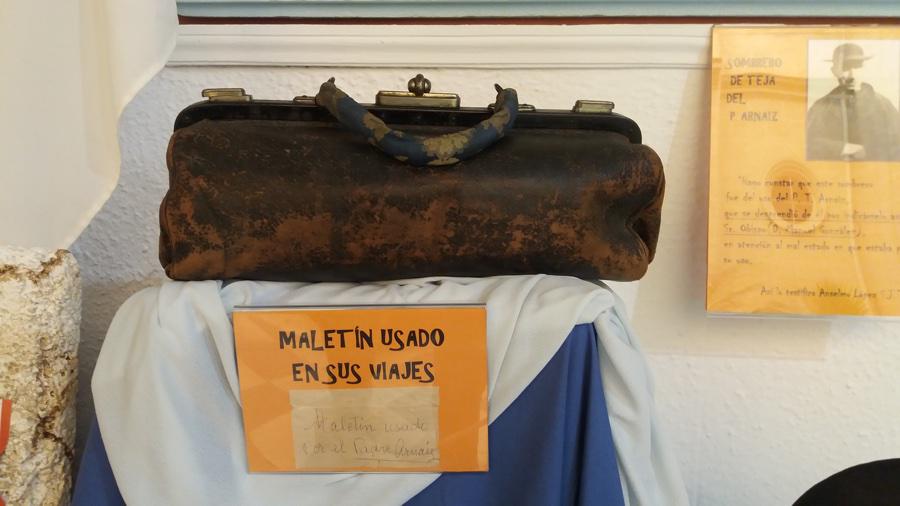 Maletín usado por el Padre Arnaiz en sus viajes