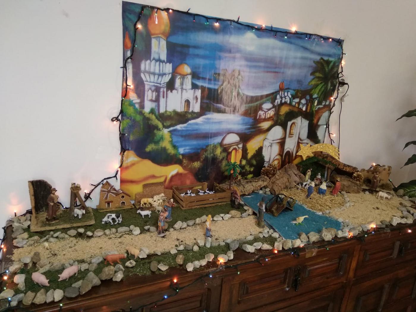 Belén de los niños de catequesis de los niños de 2º de la residencia Srta. Laura (Álora)