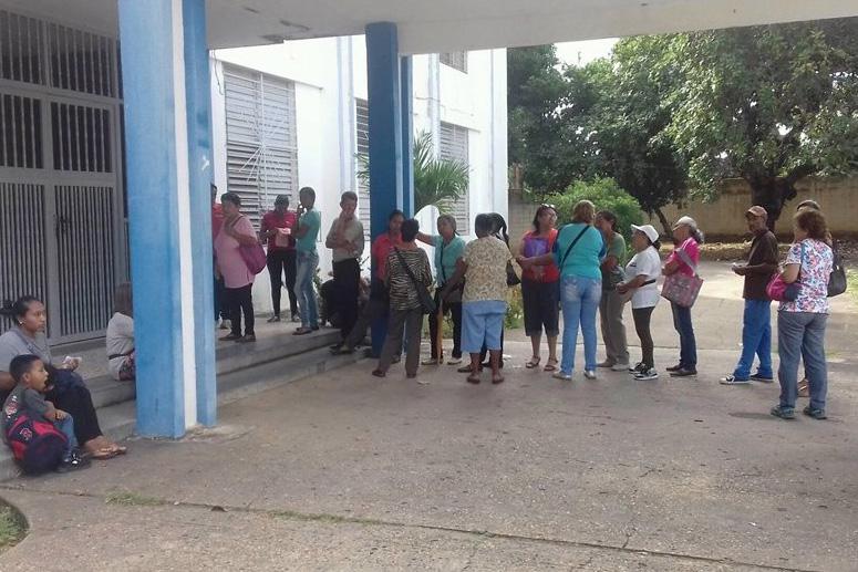 «Se les proporcionan medicinas que vienen de fuera porque aquí no se consiguen»