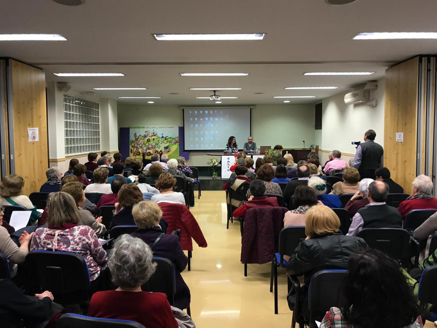 "24 horas para el Señor" en la parroquia de La Amargura